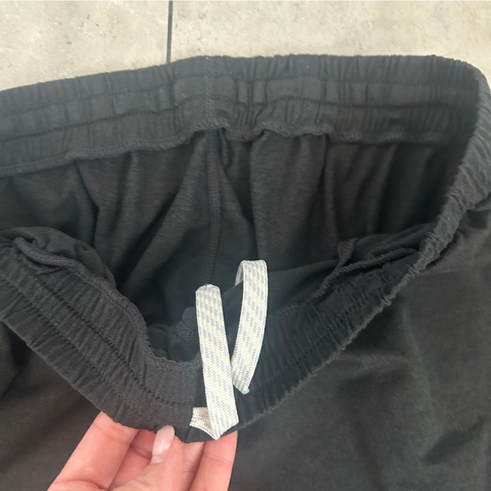 Vuori boyfriend sweatpants black medium - Picture 6 of 9
